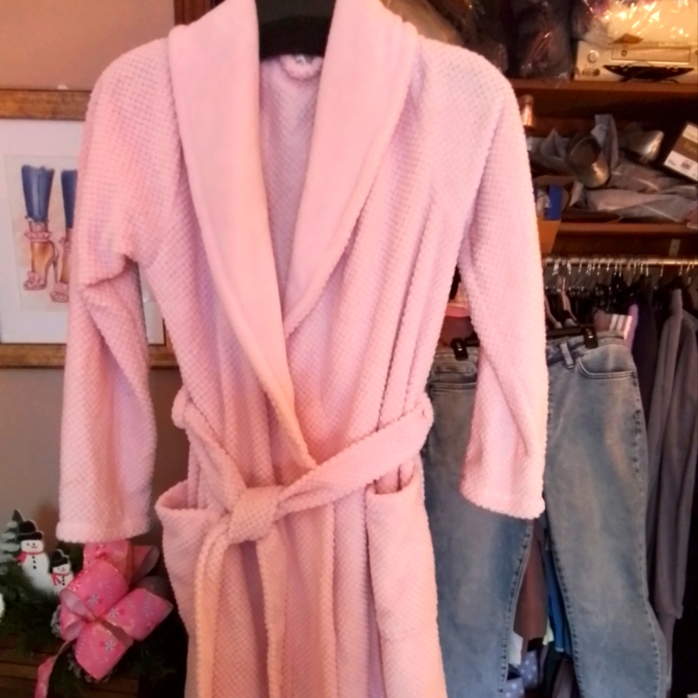 ULTA BEAUTY PINK ROBE